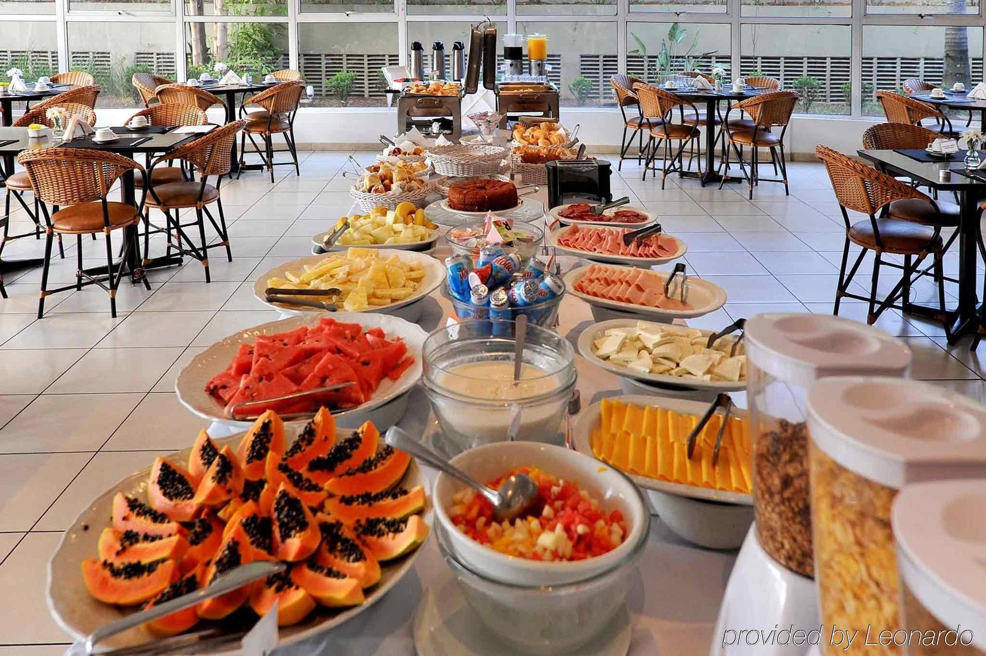 Mercure São Paulo Ginasio Ibirapuera Restaurante foto